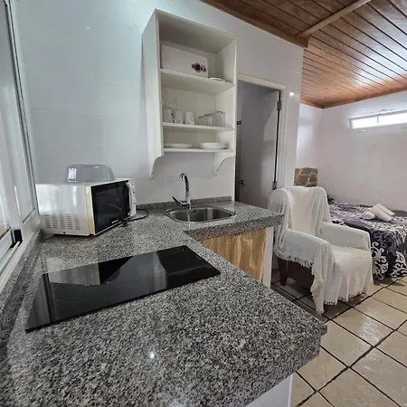 Estudios Con Piscina Compartida En Complejo Rural El Mayorazgo