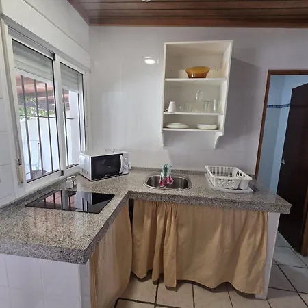 Estudio Rustico En Cr. El Mayorazgo *